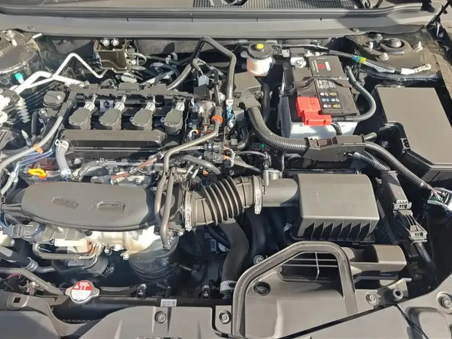 Honda Accord — фото 10