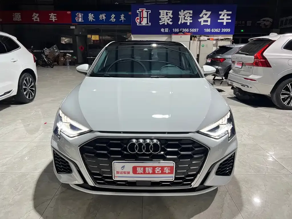 Audi A3 2021 из CN, фото 1