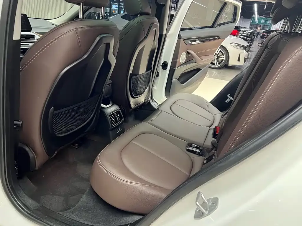 BMW X2 2023 из CN, фото 7