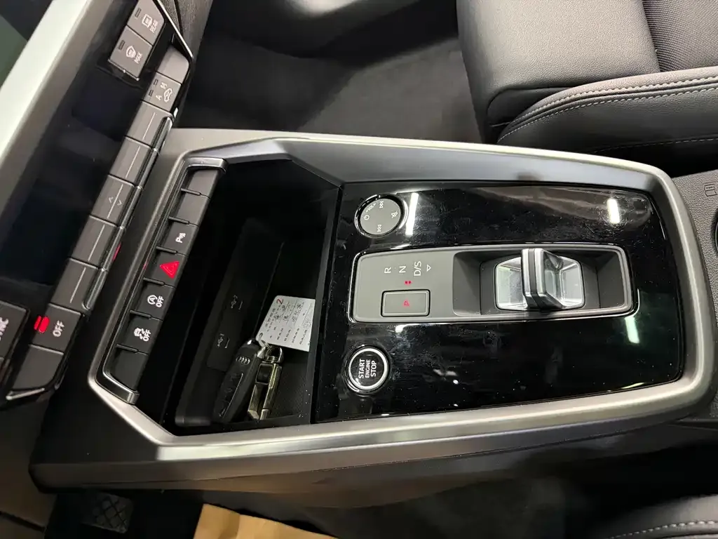 Audi A3 2021 из CN, фото 10