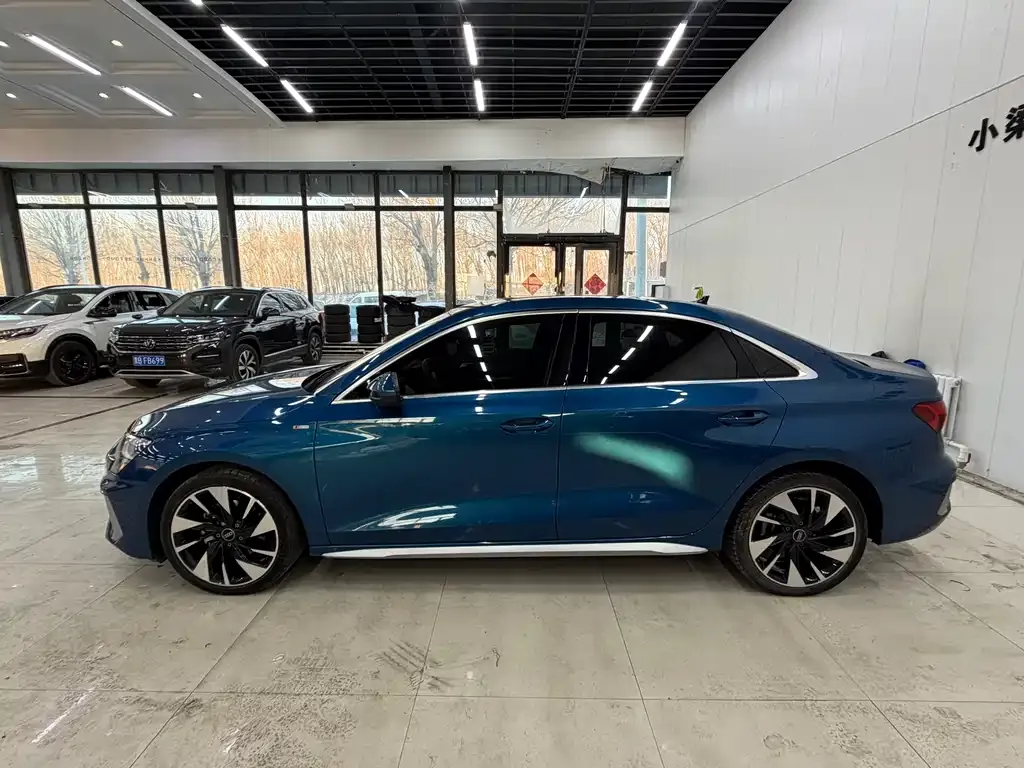 Audi A3 2021 из CN, фото 2