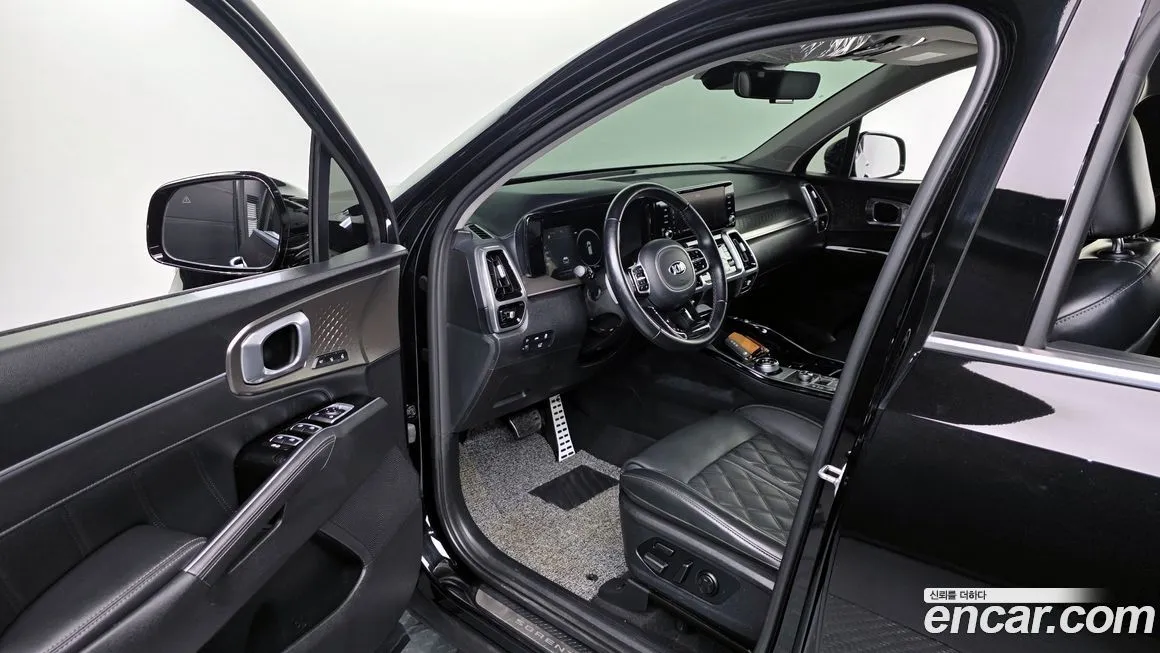 Kia Sorento — фото 10