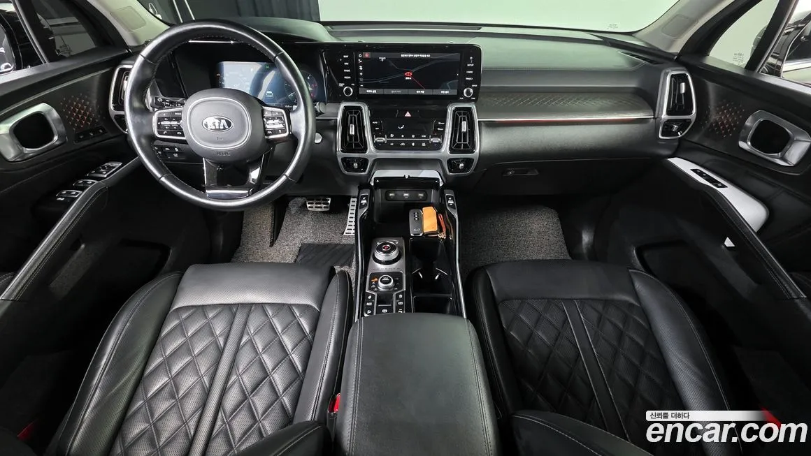 Kia Sorento — фото 7