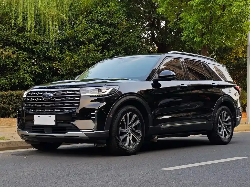 Ford Explorer 2022 из CN, фото 1