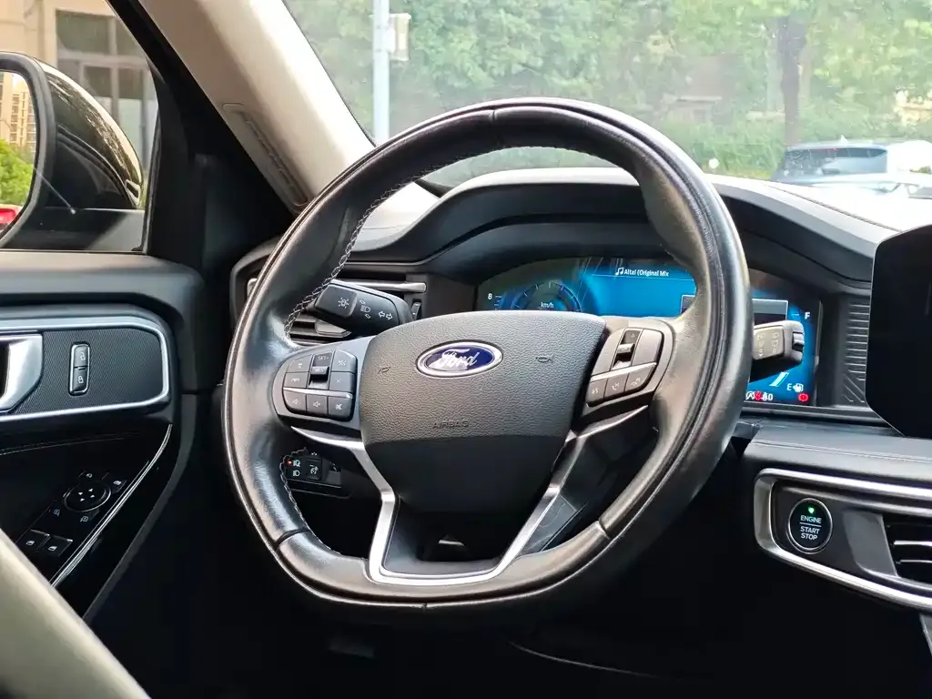 Ford Explorer 2022 из CN, фото 10