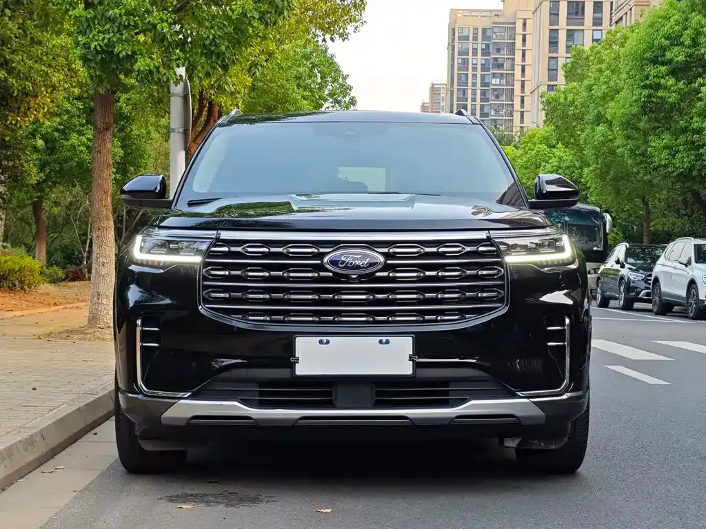 Ford Explorer 2022 из CN, фото 2