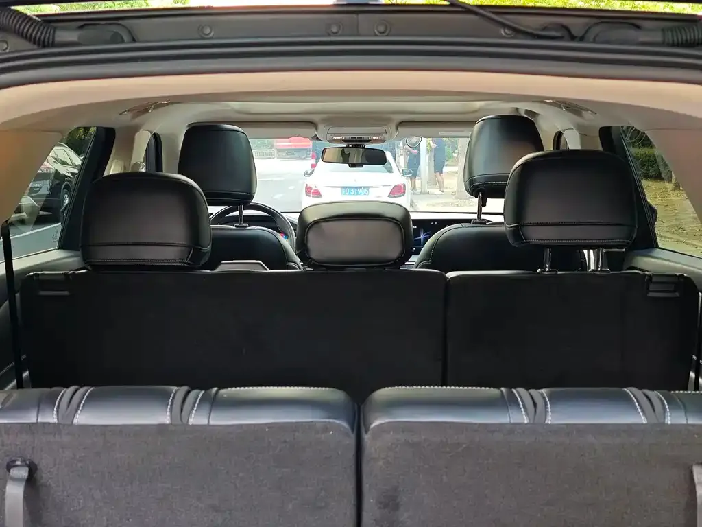 Ford Explorer 2022 из CN, фото 8