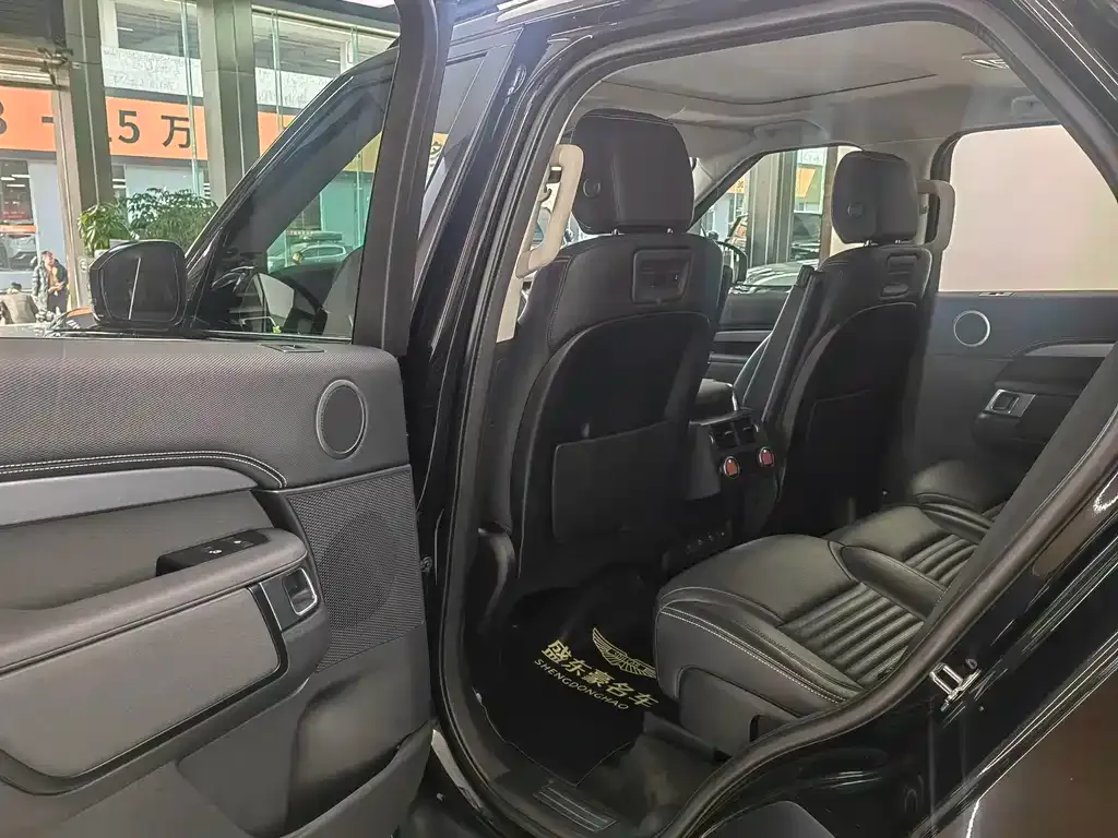 Land Rover Discovery 2022 из CN, фото 8