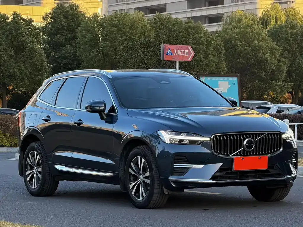 Volvo XC60 2023 из CN, фото 3