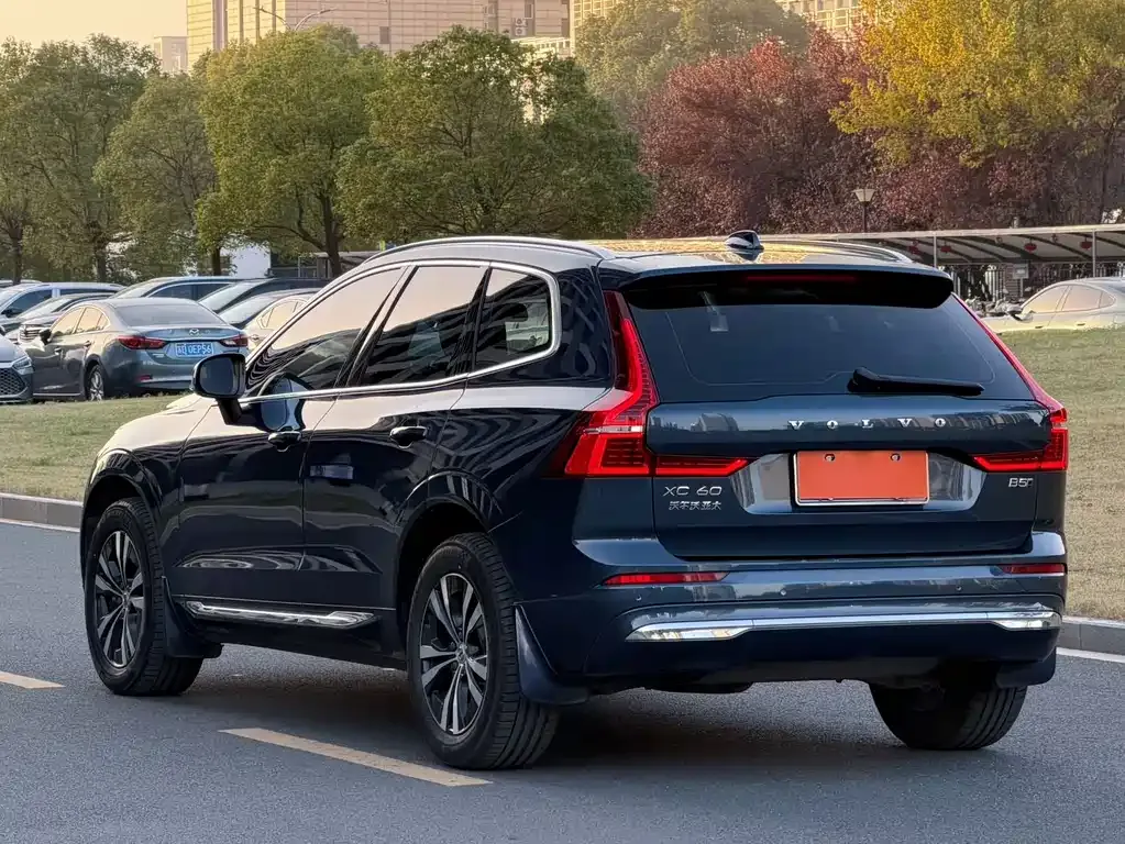 Volvo XC60 2023 из CN, фото 5