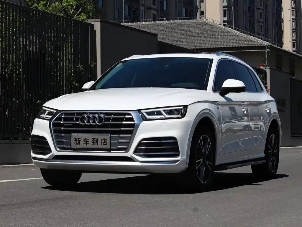 Audi Q5L 2021 из CN, фото 1