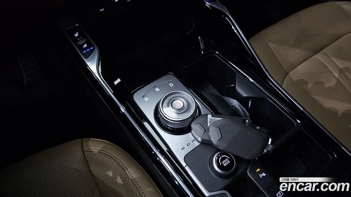 Kia Sorento — фото 9