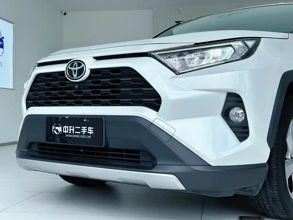 Toyota RAV4 2021 из CN, фото 4