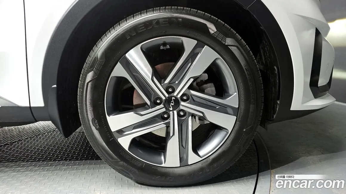 Kia Sorento — фото 5