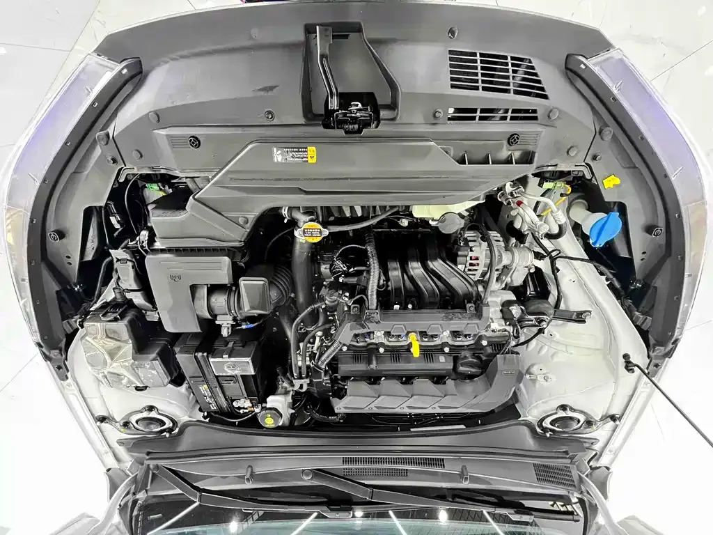 Hyundai Elantra 2023 из CN, фото 10
