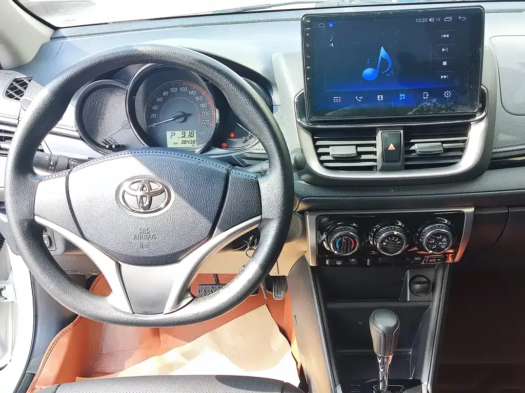 Toyota Yaris L 2021 из CN, фото 10