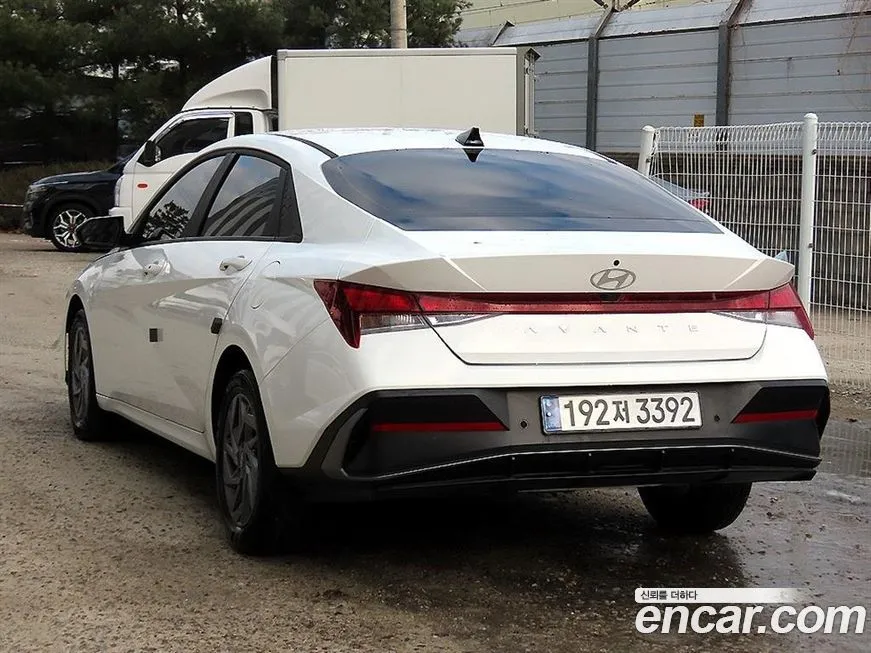 Hyundai AVANTE — фото 2