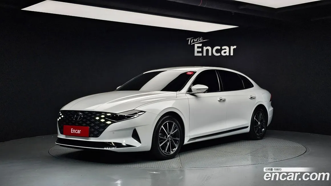 Hyundai Grandeur — фото 1