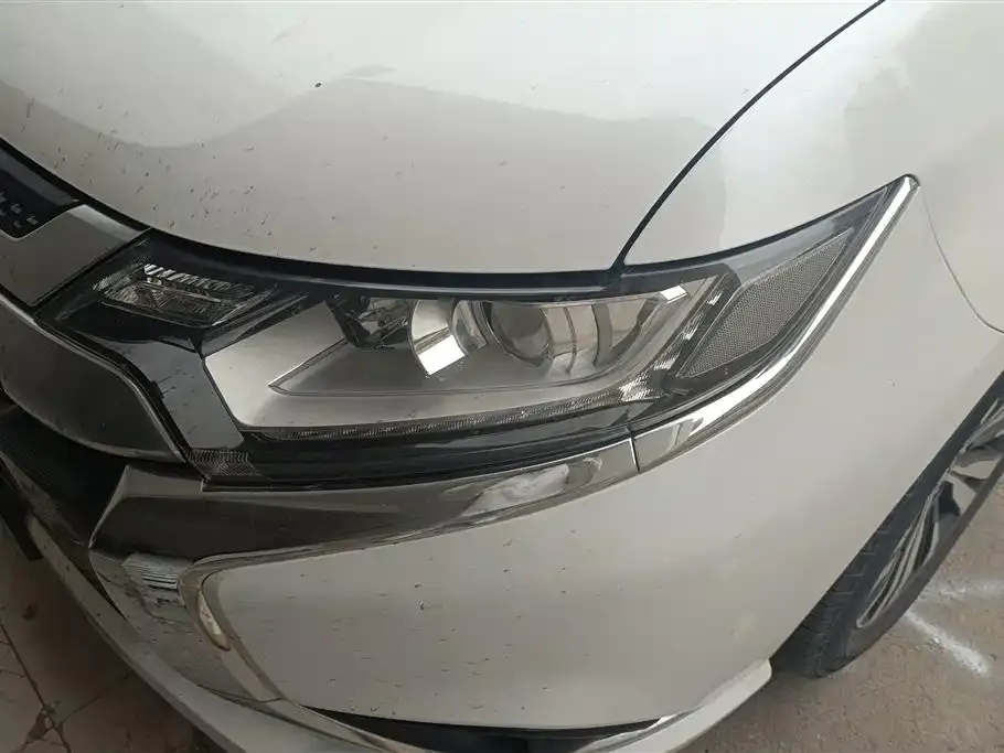 Mitsubishi Outlander 2022 из CN, фото 5