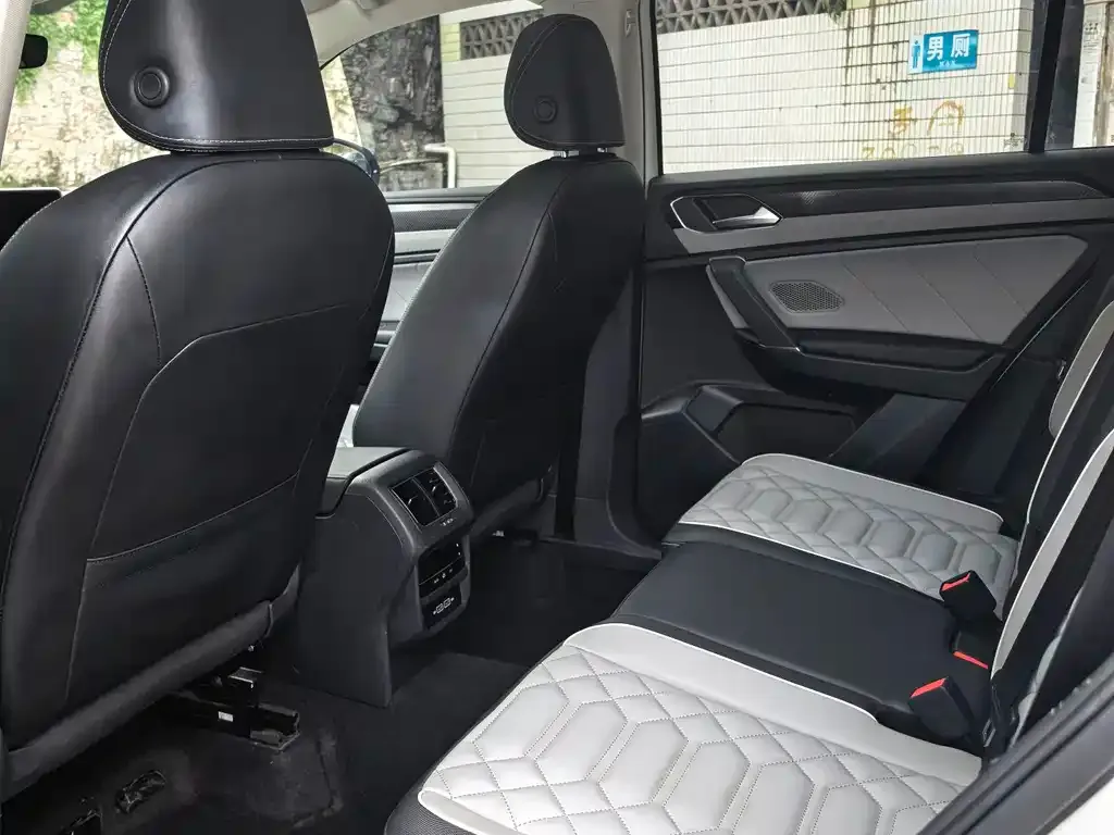 Volkswagen Tayron 2023 из CN, фото 7