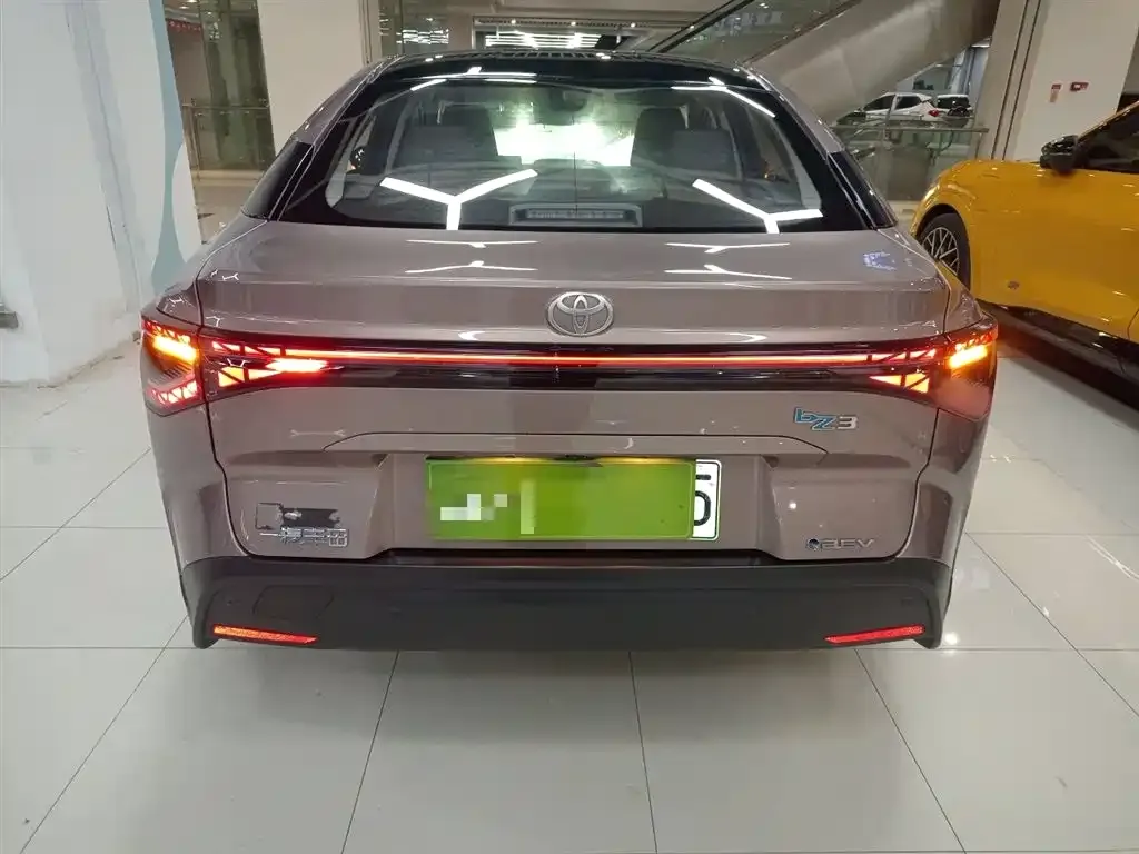 Toyota bZ3 2024 из CN, фото 6