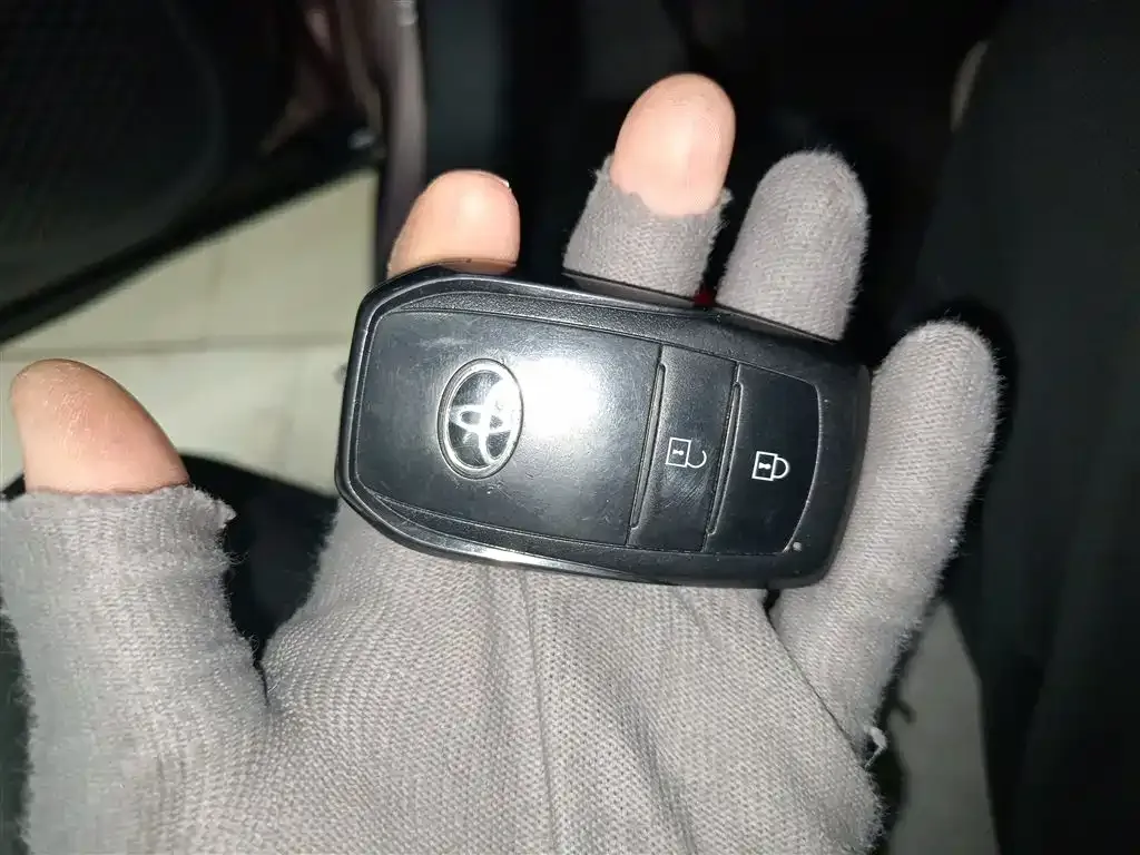 Toyota bZ3 2024 из CN, фото 9