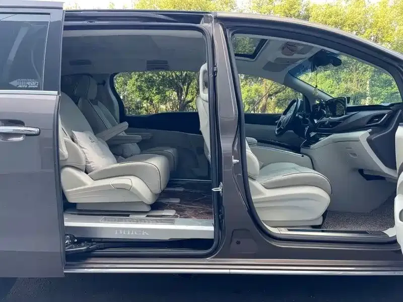 Buick GL8 2022 из CN, фото 7