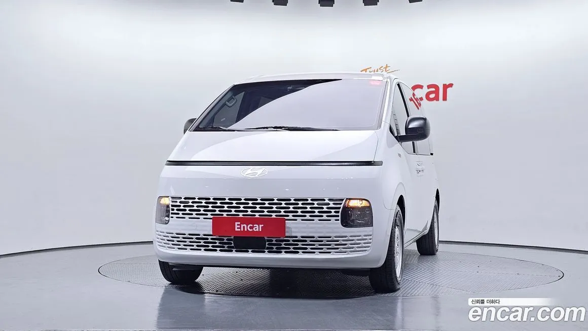 Hyundai Staria — фото 3