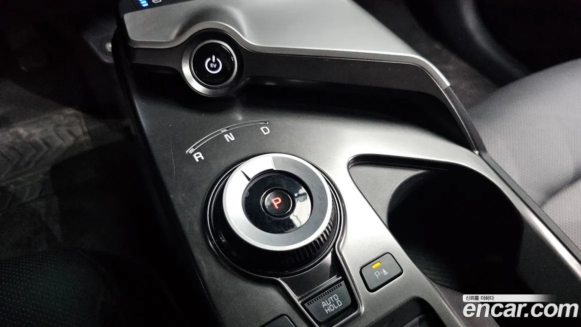 Kia EV6 — фото 9