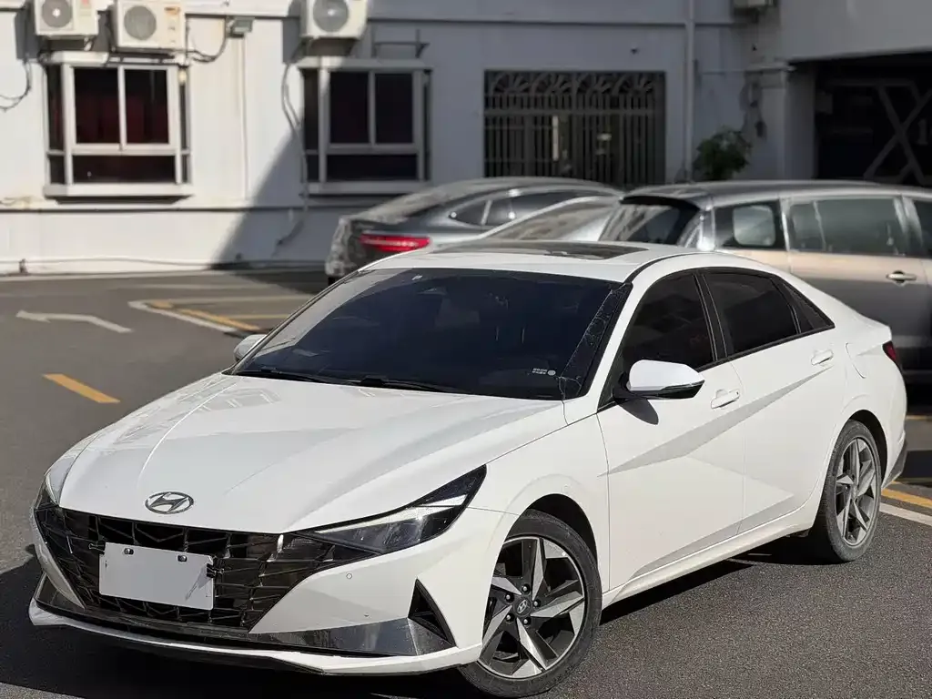 Hyundai Elantra 2022 из CN, фото 6