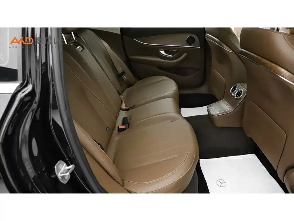 Mercedes-Benz E-Class 2023 из CN, фото 8