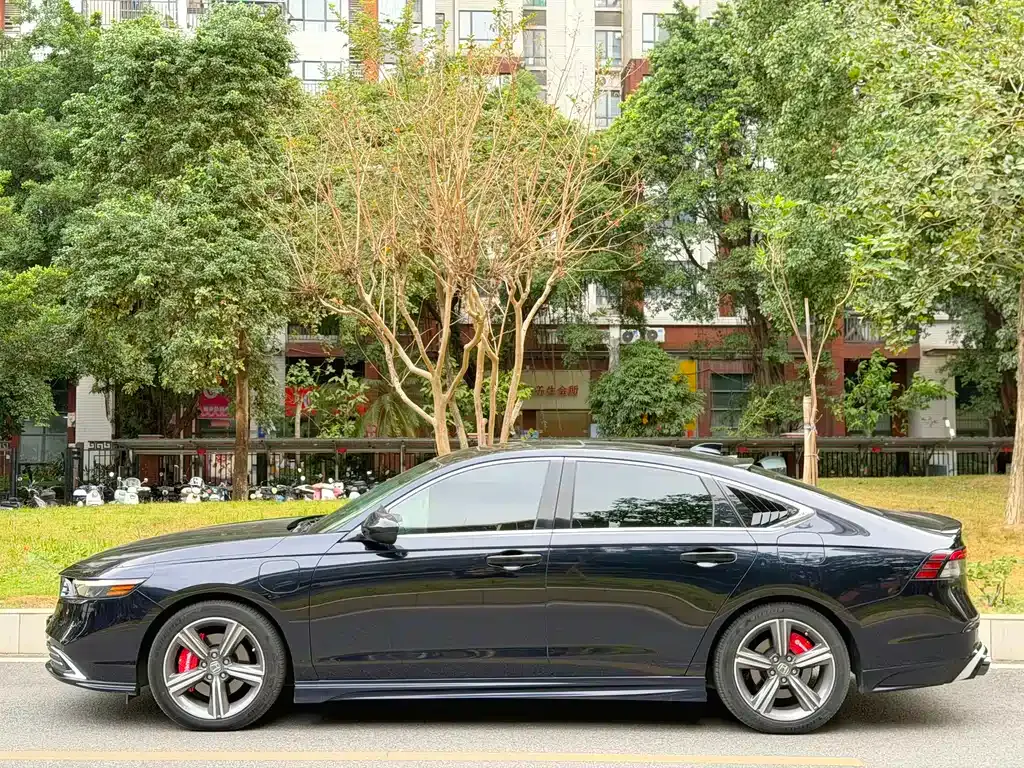 Honda Accord New Energy 2024 из CN, фото 8