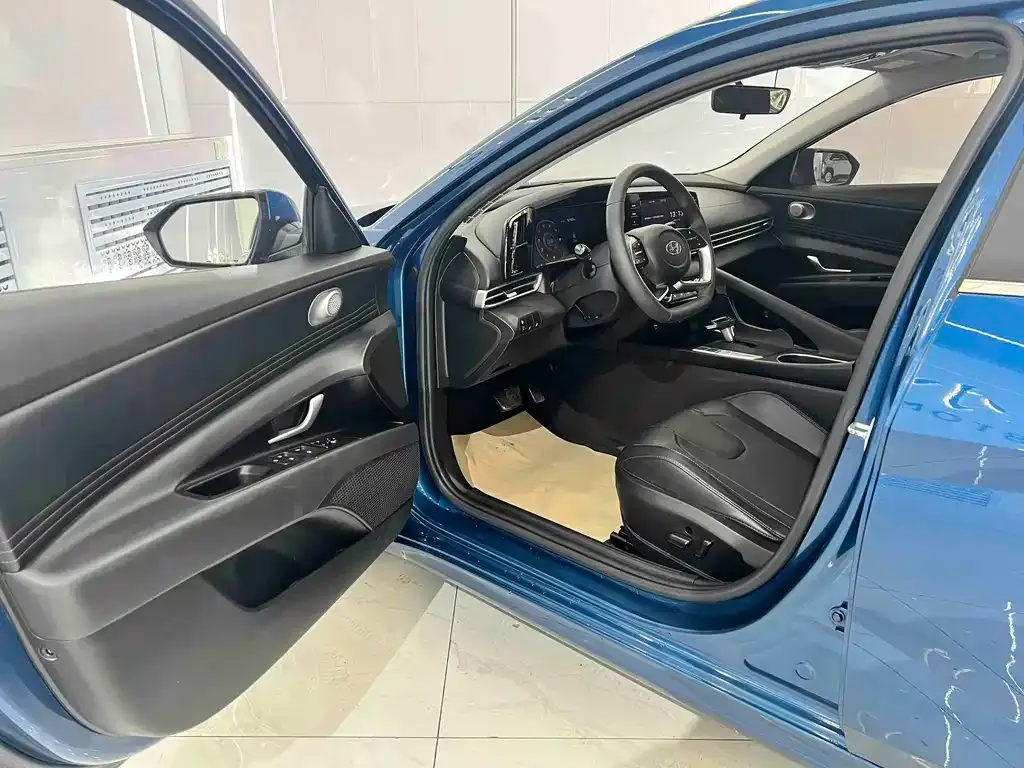 Hyundai Elantra 2021 из CN, фото 7