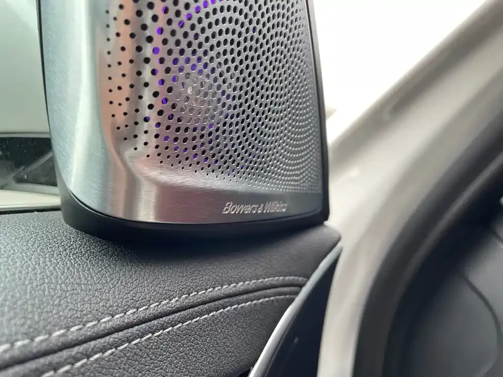 BMW 5 Series 2024 из CN, фото 4