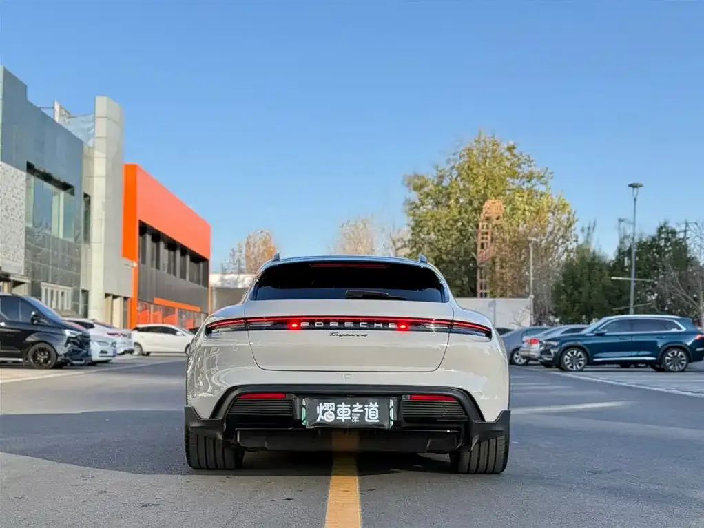 Porsche Taycan 2024 из CN, фото 3