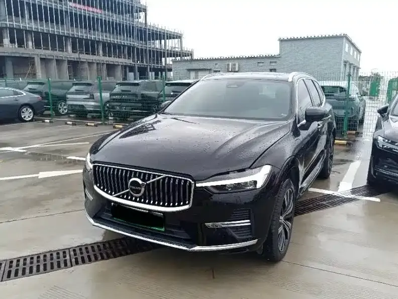 Volvo XC60 PHEV 2023 из CN, фото 1