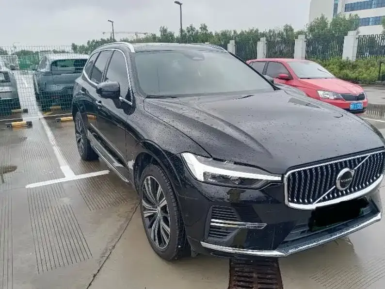 Volvo XC60 PHEV 2023 из CN, фото 3