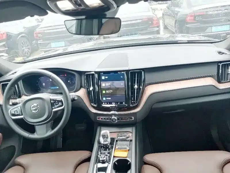Volvo XC60 PHEV 2023 из CN, фото 4