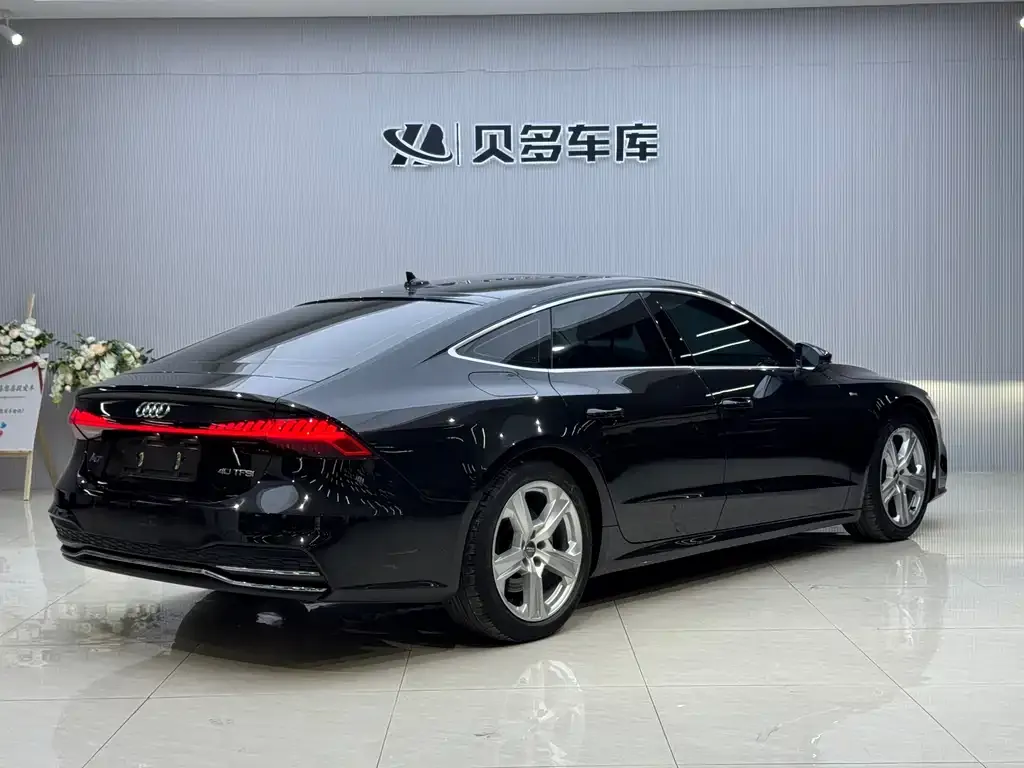Audi A7 — фото 5