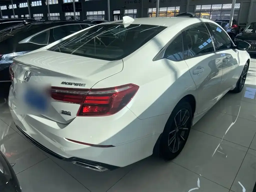 Honda Inspire 2023 из CN, фото 7