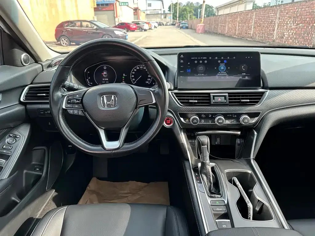 Honda Accord — фото 6