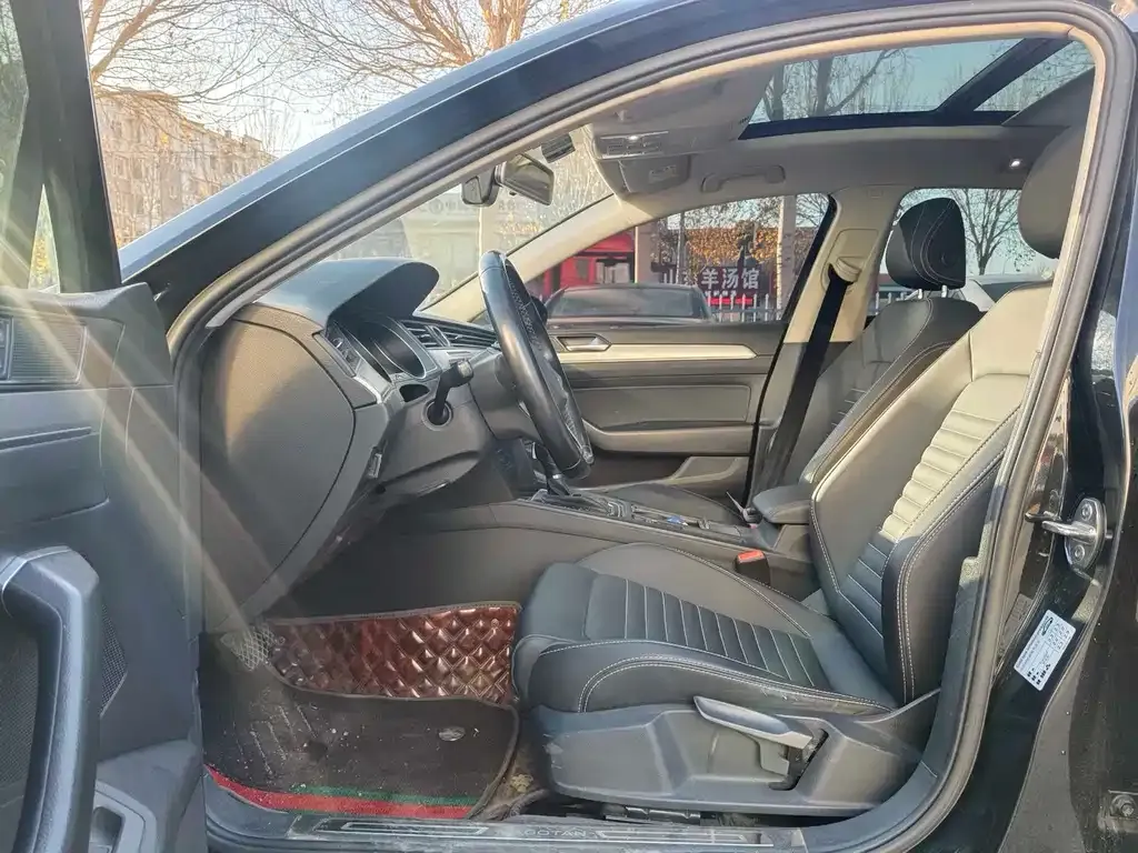 Volkswagen Magotan 2022 из CN, фото 7