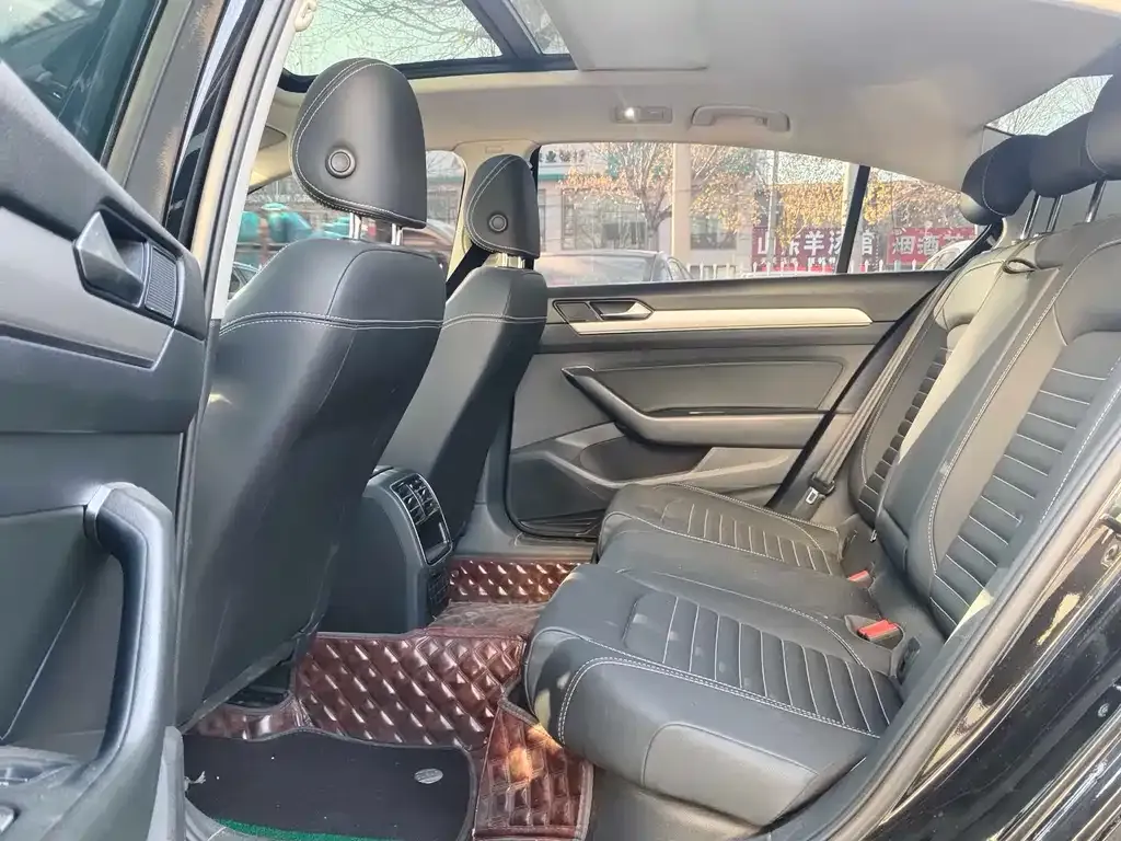 Volkswagen Magotan 2022 из CN, фото 9