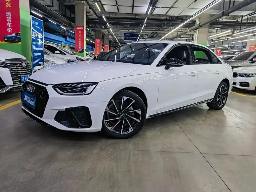 Audi A4L 2023 из CN, фото 1