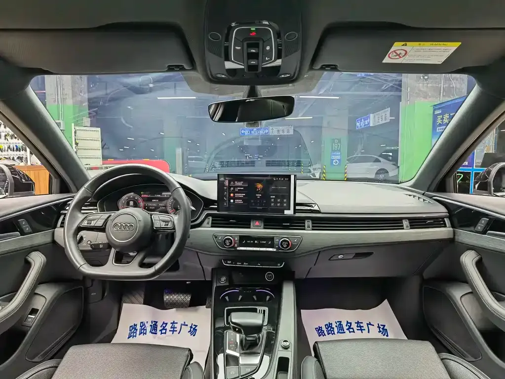 Audi A4L 2023 из CN, фото 7