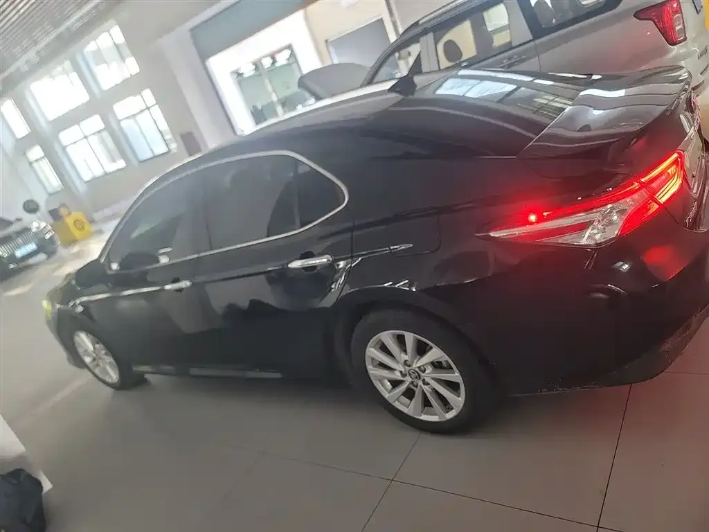 Toyota Camry 2022 из CN, фото 5