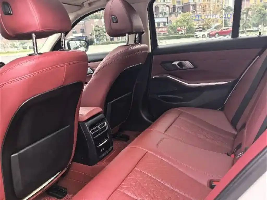 BMW 3 Series 2022 из CN, фото 5