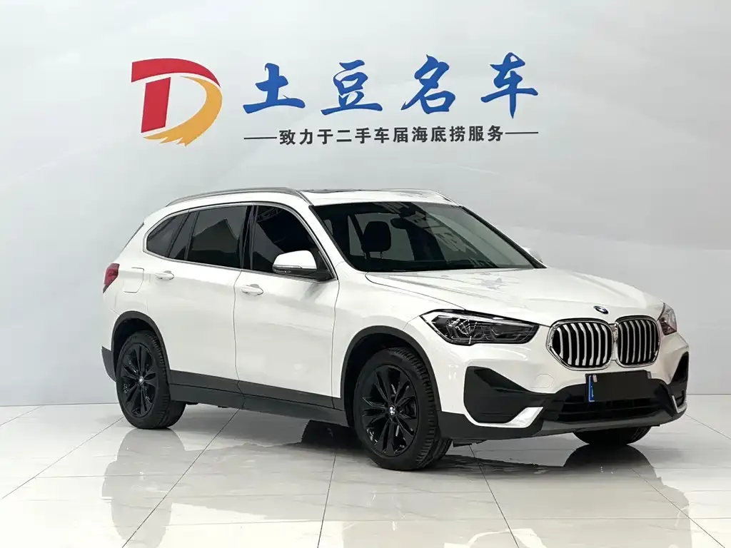 BMW X1 2021 из CN, фото 3