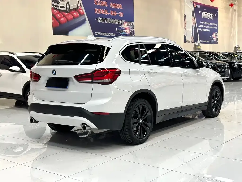 BMW X1 2021 из CN, фото 6