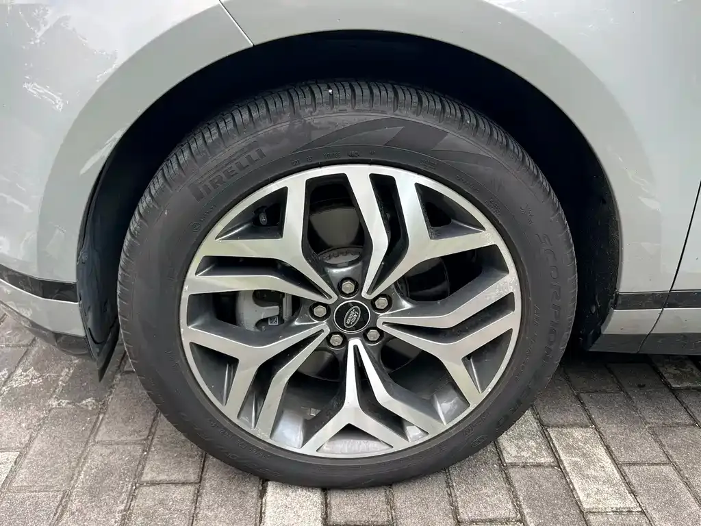 Land Rover Evoque PHEV 2023 из CN, фото 10